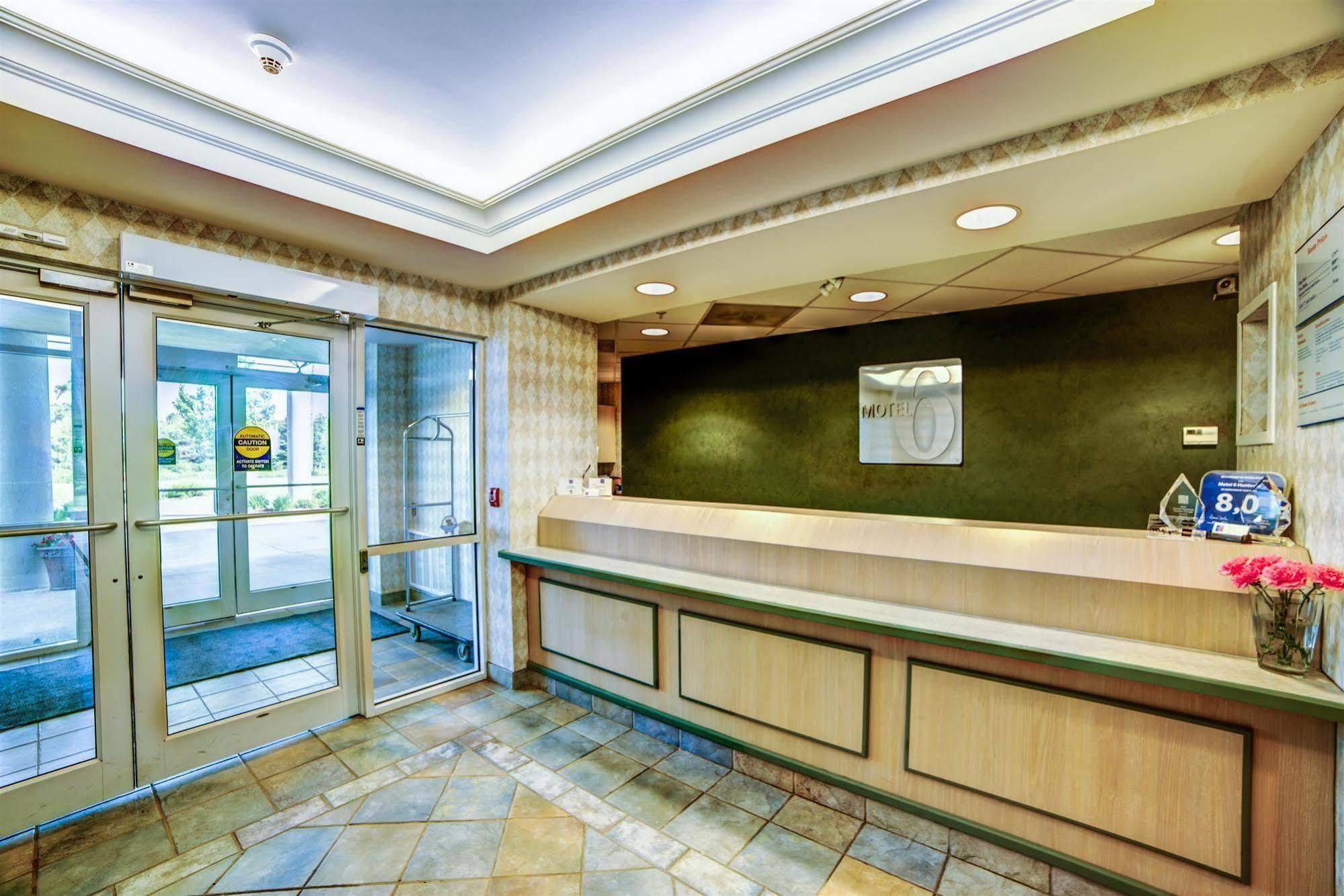 Motel 6-Huntsville, On Dış mekan fotoğraf