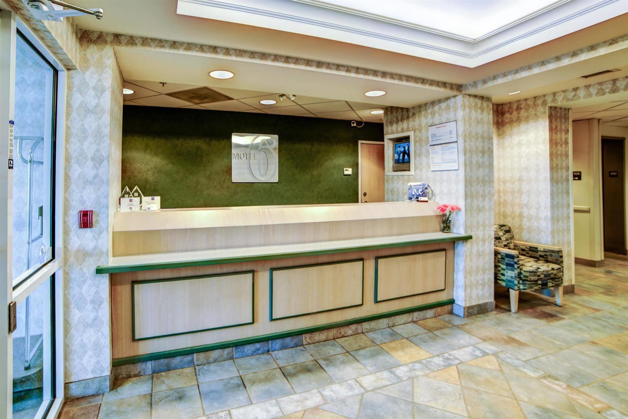 Motel 6-Huntsville, On Dış mekan fotoğraf