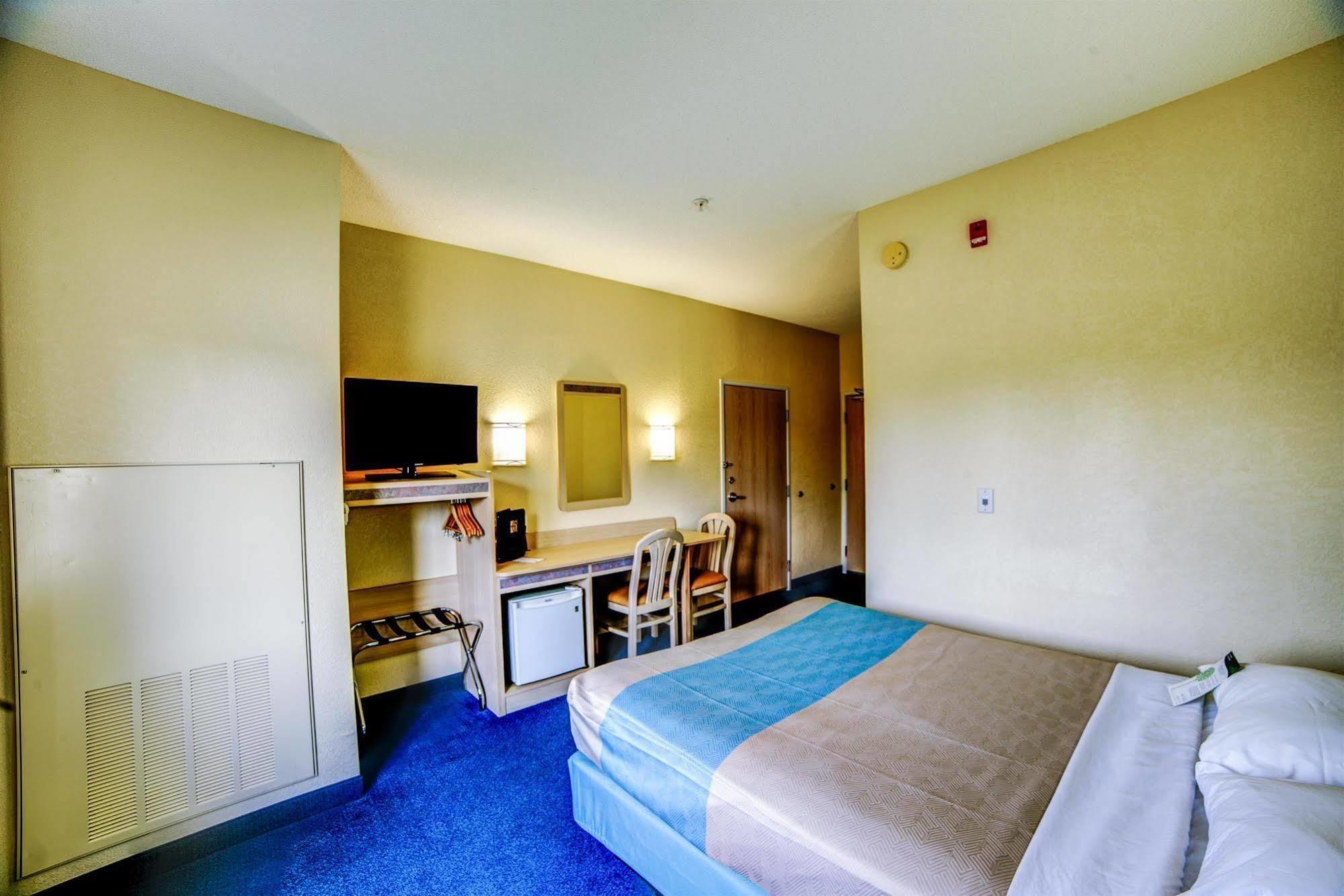 Motel 6-Huntsville, On Dış mekan fotoğraf